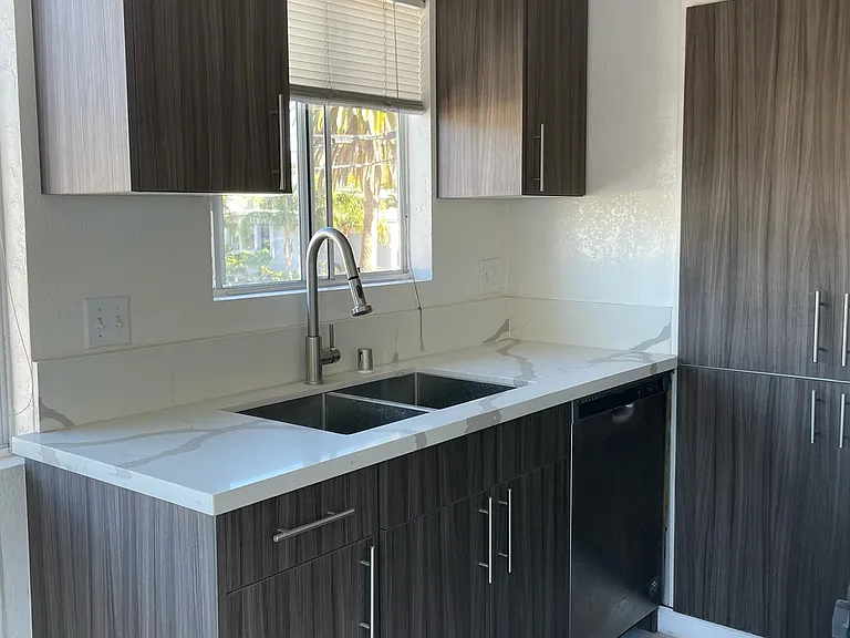 6517 El Greco Rd #4 — Photo 4
