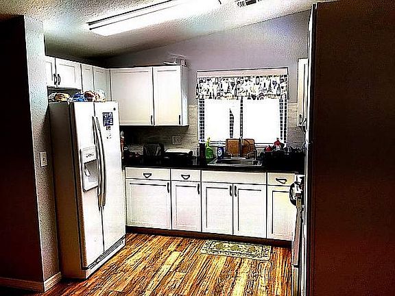 2nd image of 30 Newcastle Dr