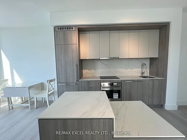 6 Greenbriar Rd #211 — Photo 11