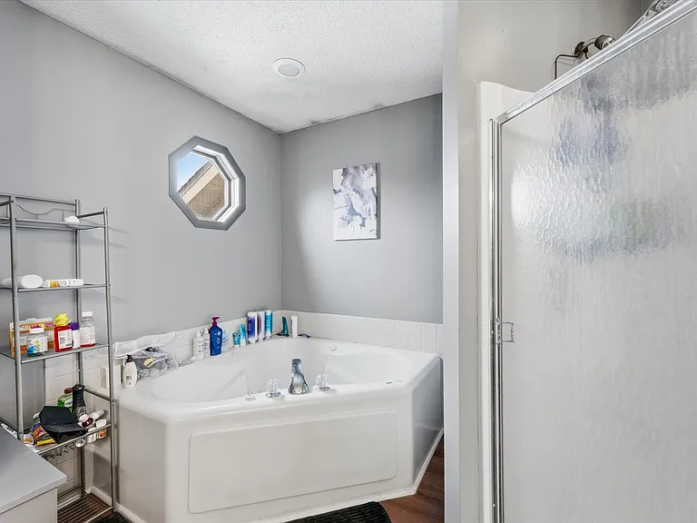 701 E Beaver St — Photo 11