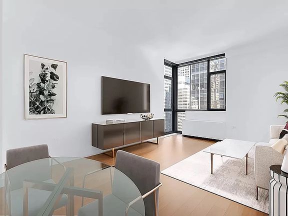 3rd image of 200 E 39th St APT 14E