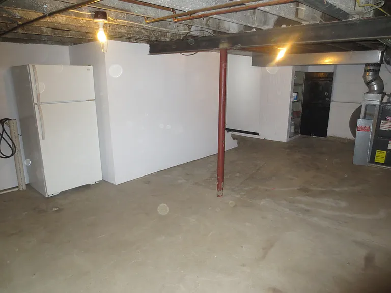 1114 Oregon Ave — Photo 11
