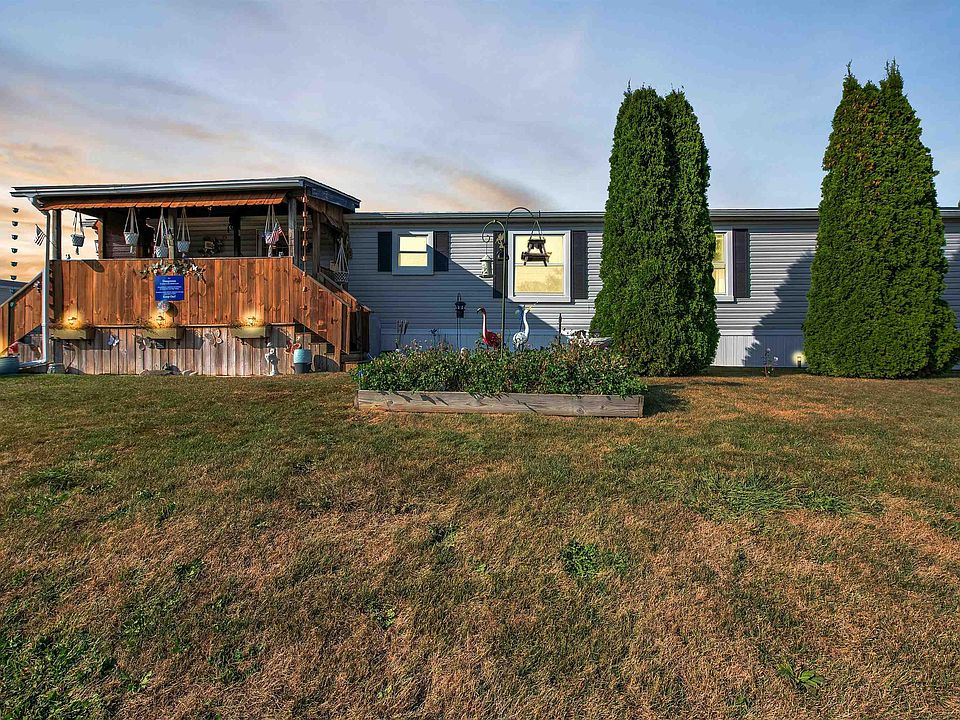 1st image of 43661 Teal Cir