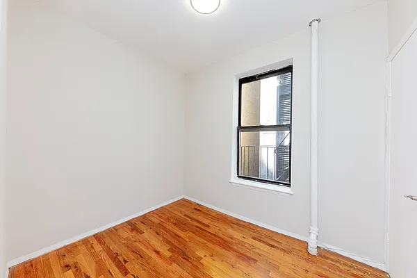 Rented by Douglas Elliman | media 10