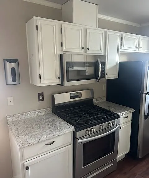 1012 Latigo Dr #4 — Photo 4