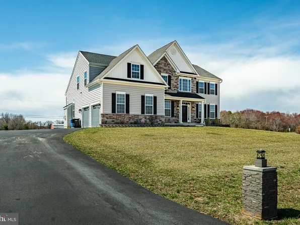 2 Katie Dr, Pedricktown, NJ 08067