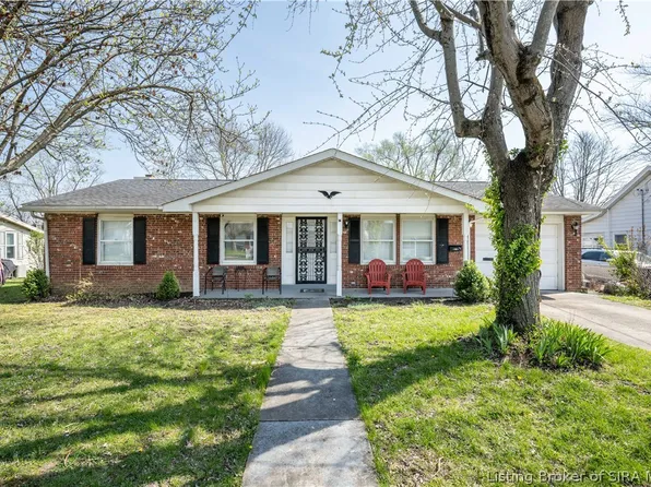 211 Broadway Street, Sellersburg, IN 47172