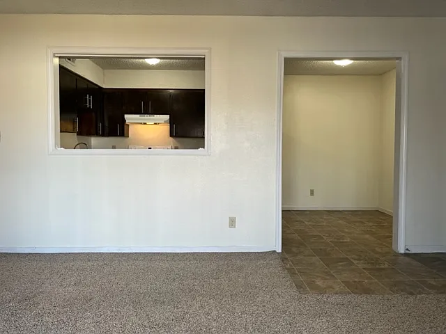Tiblow Village Apartments — Photo 28