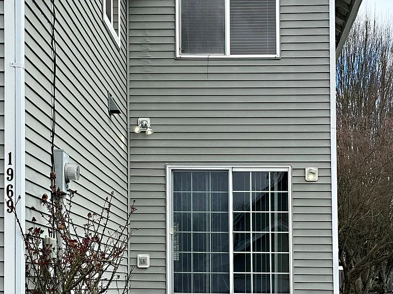1969 Hammond Ave — Photo 24