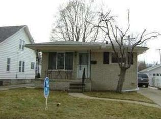 220 Riverside Dr, Mount Clemens, MI 48043
