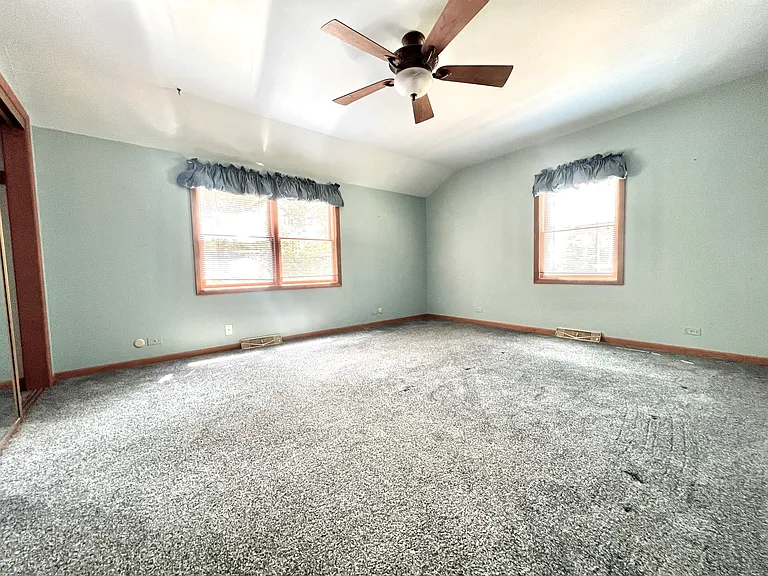 4633 Oakwood Ave — Photo 11