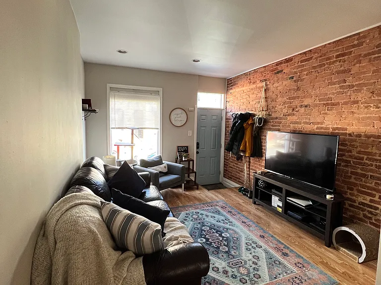 136 N Curley St #1 — Photo 13