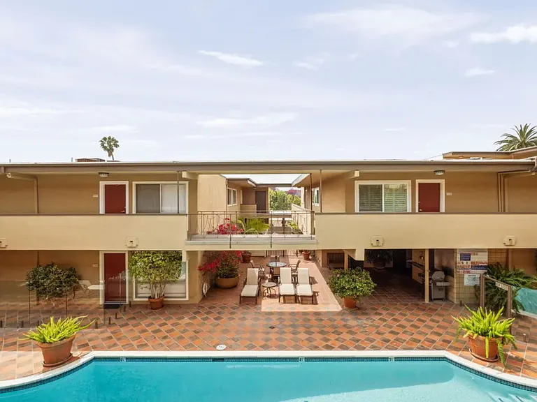 970 Palm Ave #207 — Photo 16