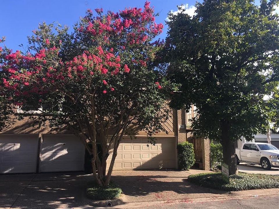 1st image of 1205 Hyde Park Blvd