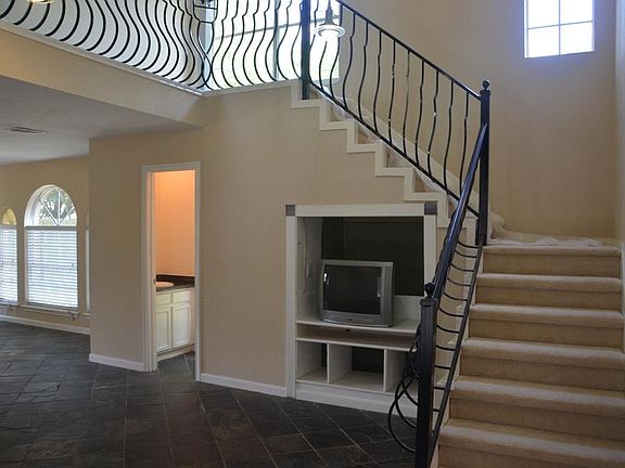 3rd image of 5030 E Pagewick Dr