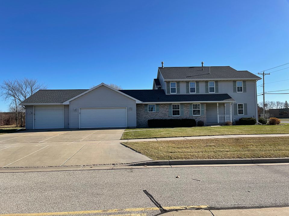 Location on Erickson way. Corner of Scheuring and Erickson way