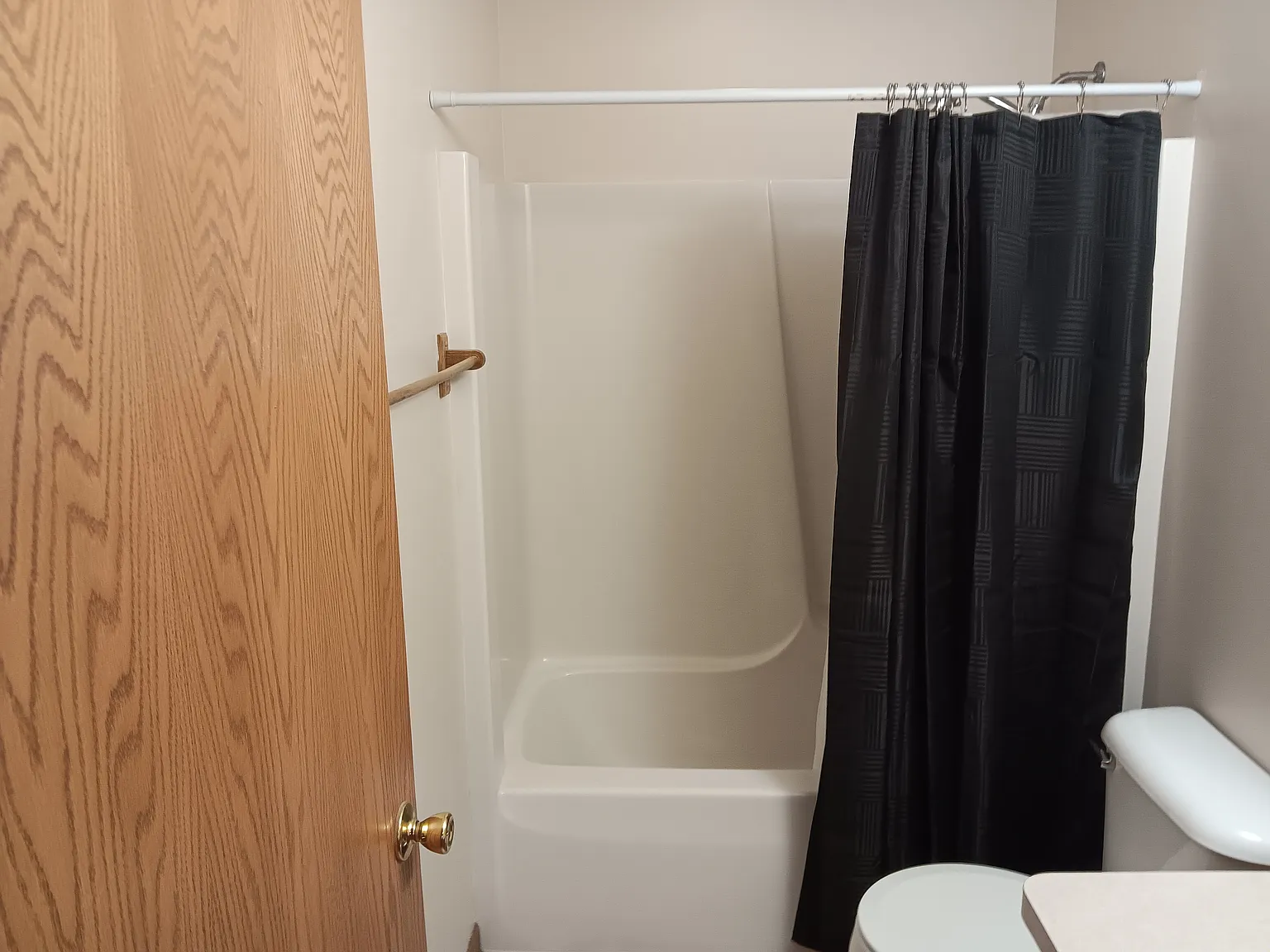 2 bed, 1000 sqft, $1,250 — Photo 1
