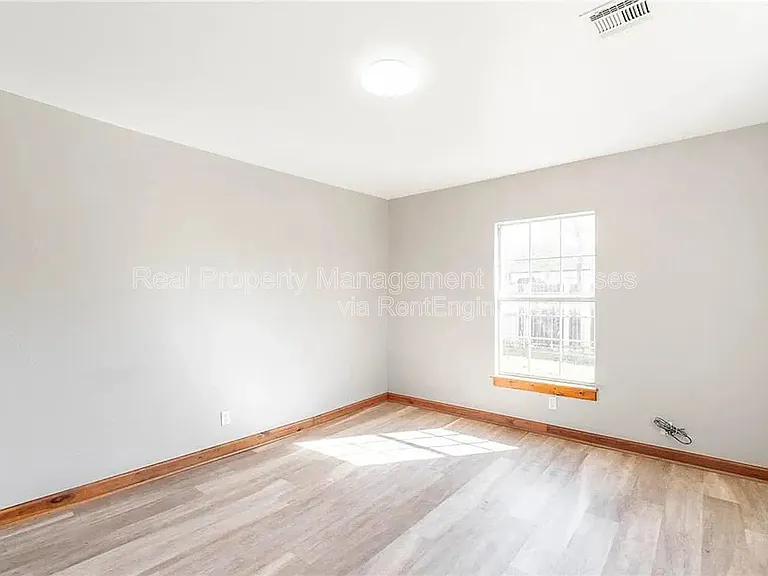 3633 N Youngs Blvd — Photo 12