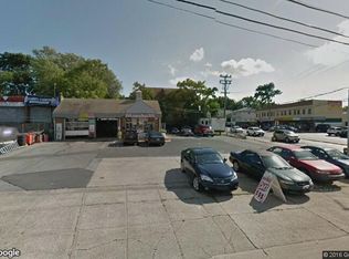 2052 Victory Blvd, Staten Island, NY 10314