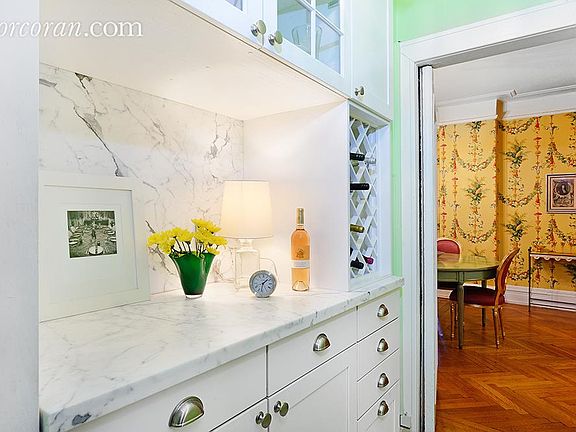 4th image of 255 W 84th St APT 5C
