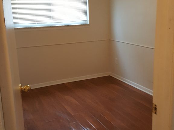 5th image of 31600 Kenwood Ave