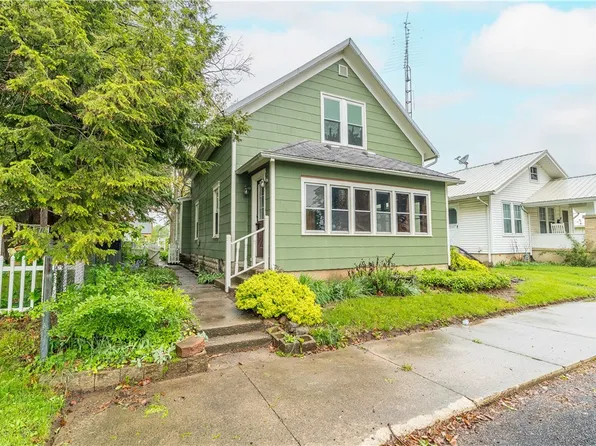 948 Gray Ave, Greenville, OH 45331