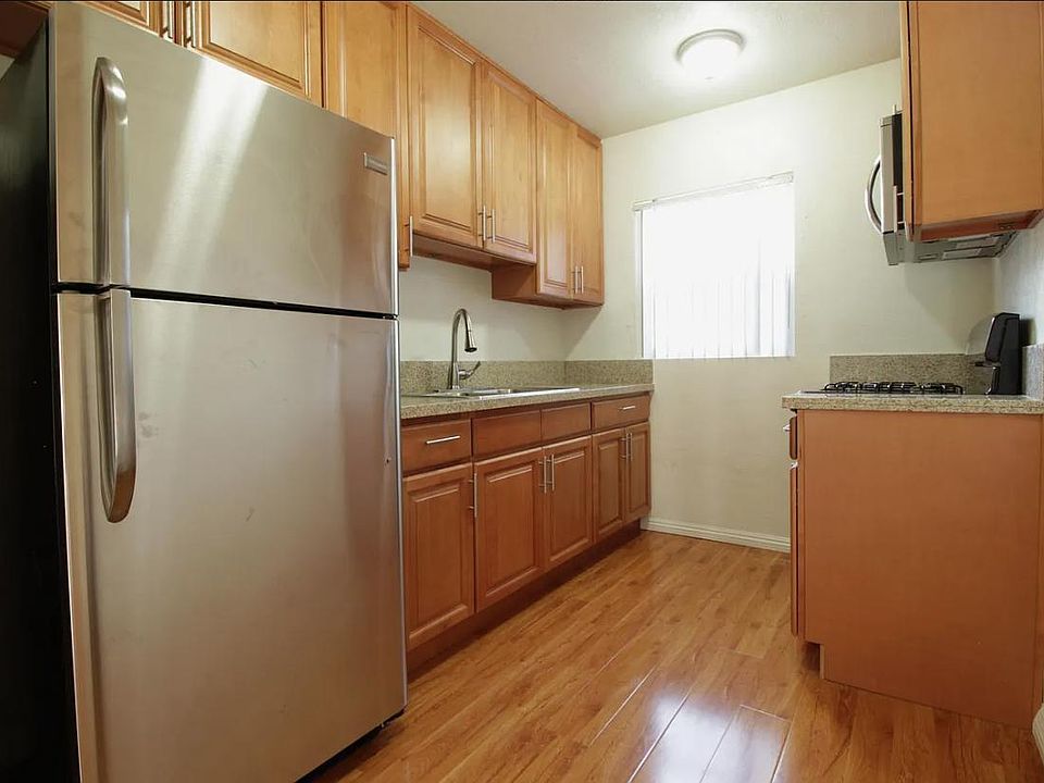 1st image of 817 N Garfield Ave APT 3