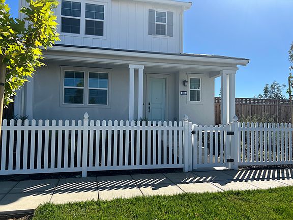 2nd image of 608 Moana Ave
