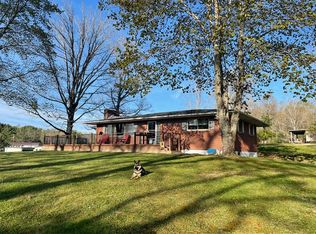 2268 Flat Top Rd, Ghent, WV 25843