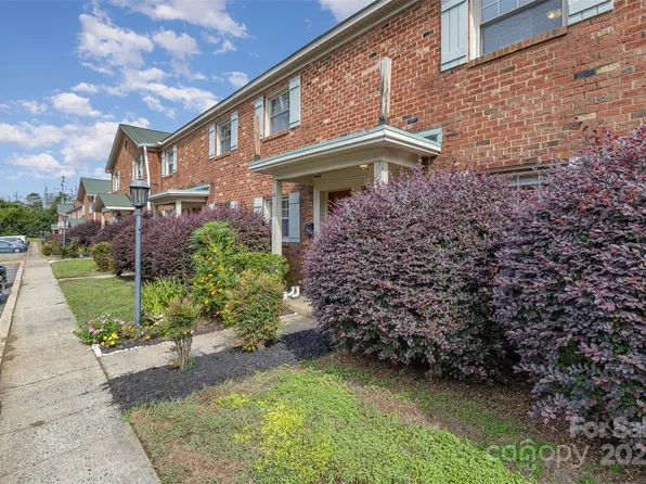 1201 Green Oaks Ln APT G, Charlotte, NC 28205