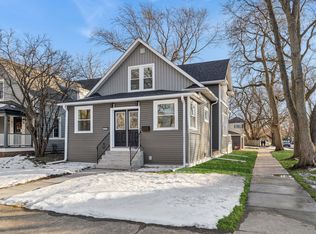 929 Prairie Ave, Park Ridge, IL 60068