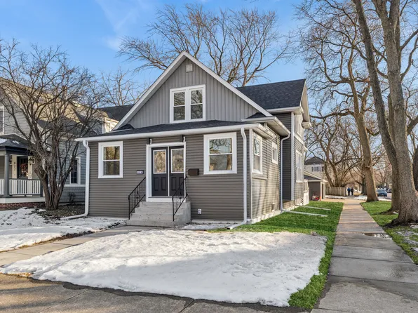 929 Prairie Ave, Park Ridge, IL 60068