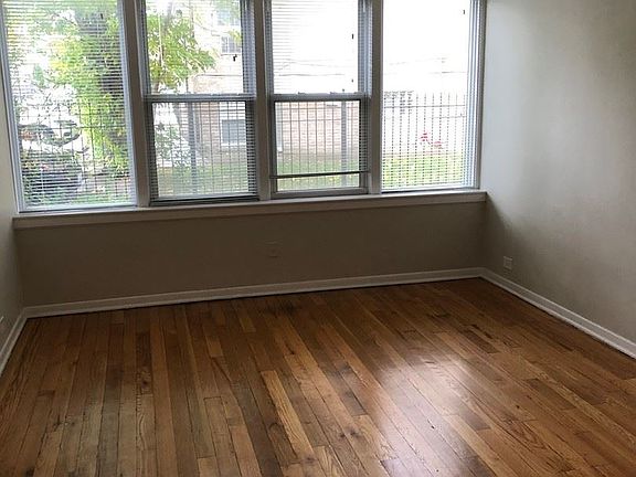 2nd image of 6107 N Cicero Ave APT 3