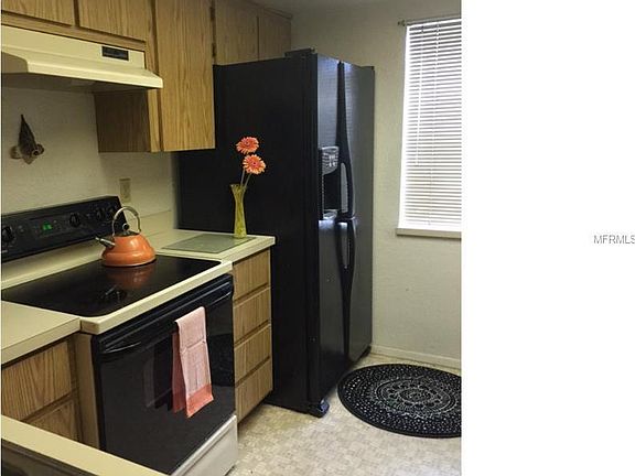 5th image of 11511 113th St Unit 25B