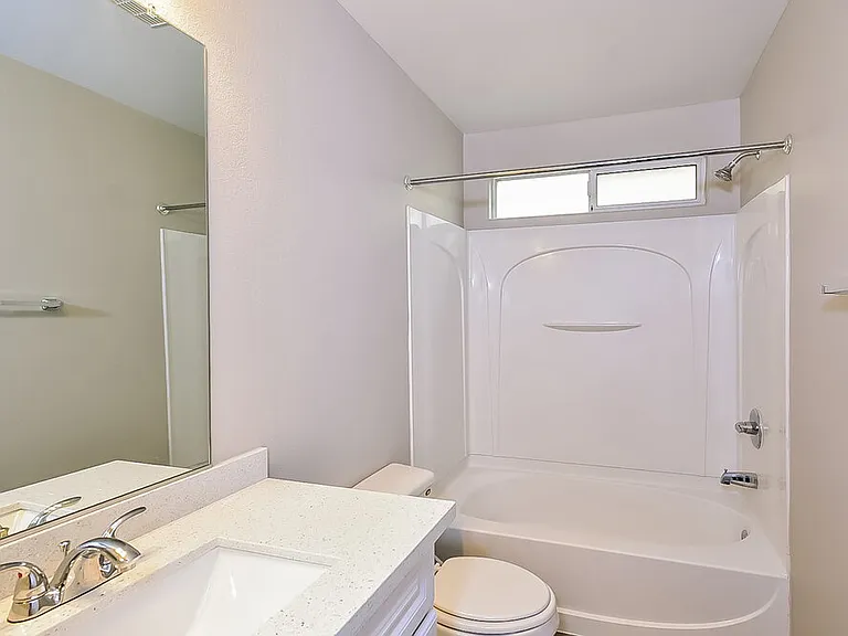 2404 Cockatiel Dr — Photo 16
