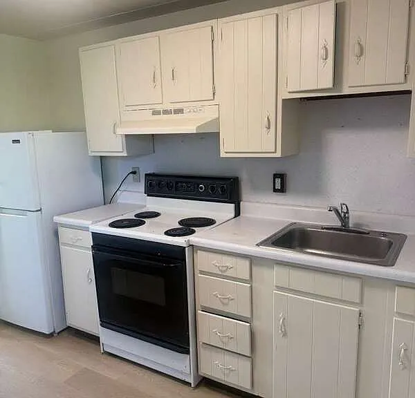 520 Hamilton St #7 — Photo 1