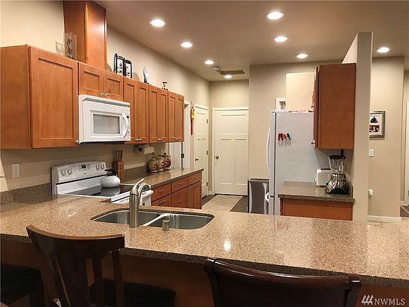 5th image of 1104 Dunker Dr