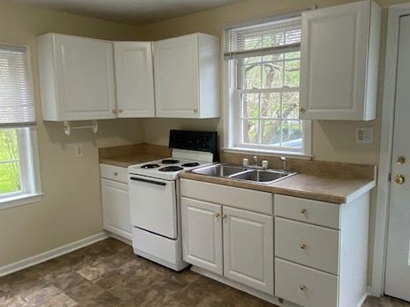 5th image of 617 Grubert Ave