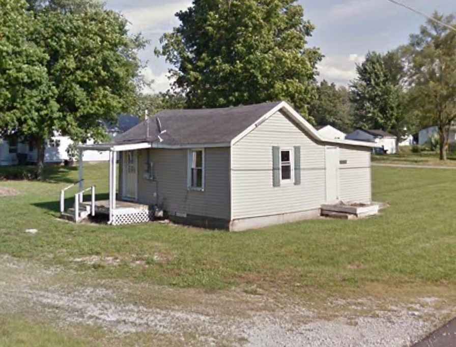 1st image of 3900 N Bellaire Ave