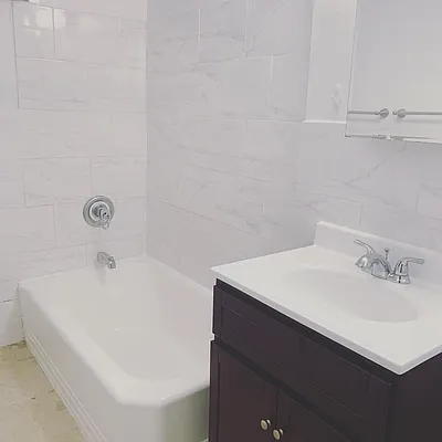 Rented by The SMP Realty Group Corp | media 3