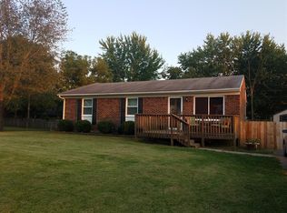 131 Parkside Cir, Vine Grove, KY 40175