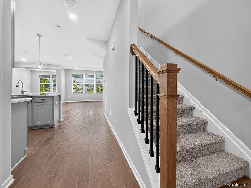 1673 Addison Cir, photo 7