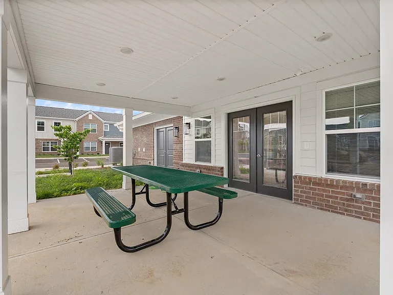 Foxtail Pointe — Photo 26