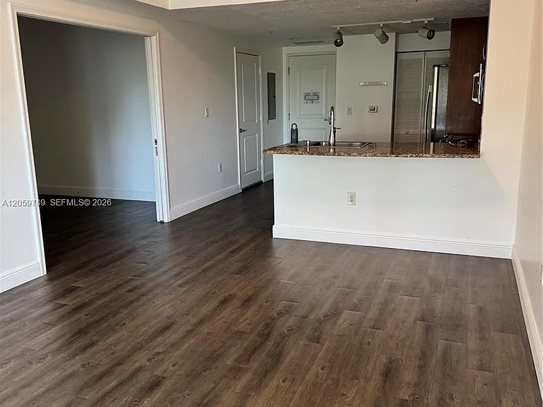 400 N Federal Hwy #214S — Photo 5