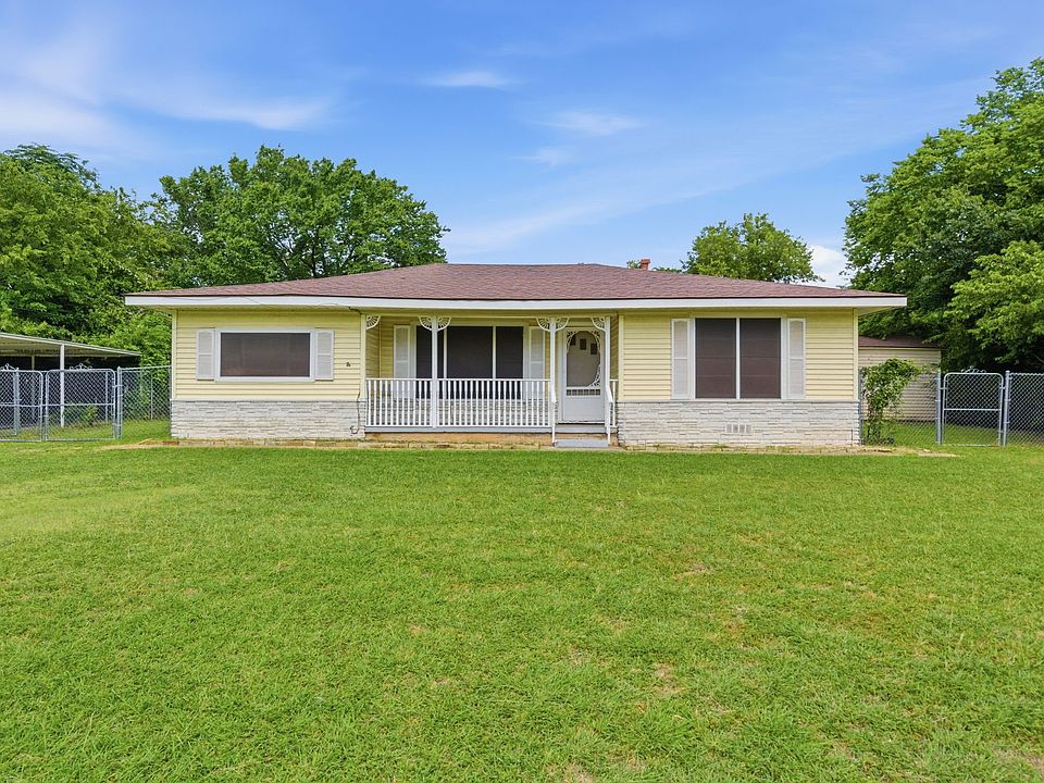 1st image of 108 Sandra Dr