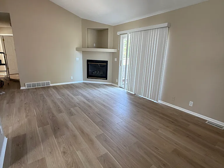 4006 N 172nd St — Photo 11