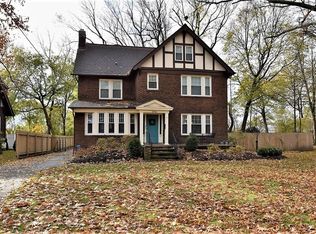 10718 Lake Shore Blvd, Bratenahl, OH 44108
