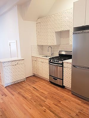 2nd image of 391 Convent Ave #2F