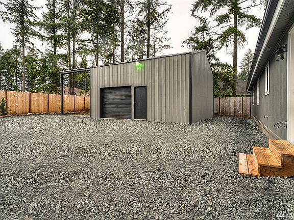 4th image of 9015 207th Street Ct E
