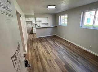 1332 S 30th Ave APT 2, Omaha, NE 68105